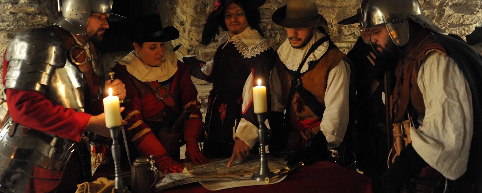Fortress of Châtel-sur-Moselle - Château Vosges - Medieval history - Introduction to stained glass 