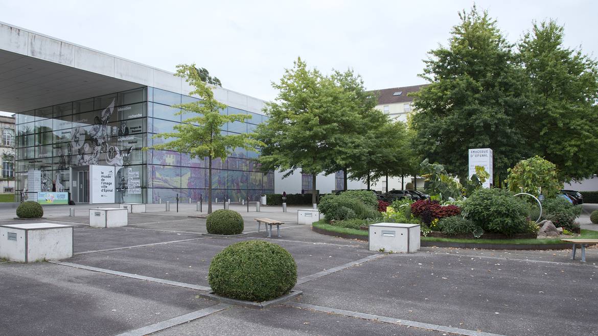Etappe 8: 10 h 00 - Besichtigung der Imagerie ODER des Bildermuseums von Épinal.