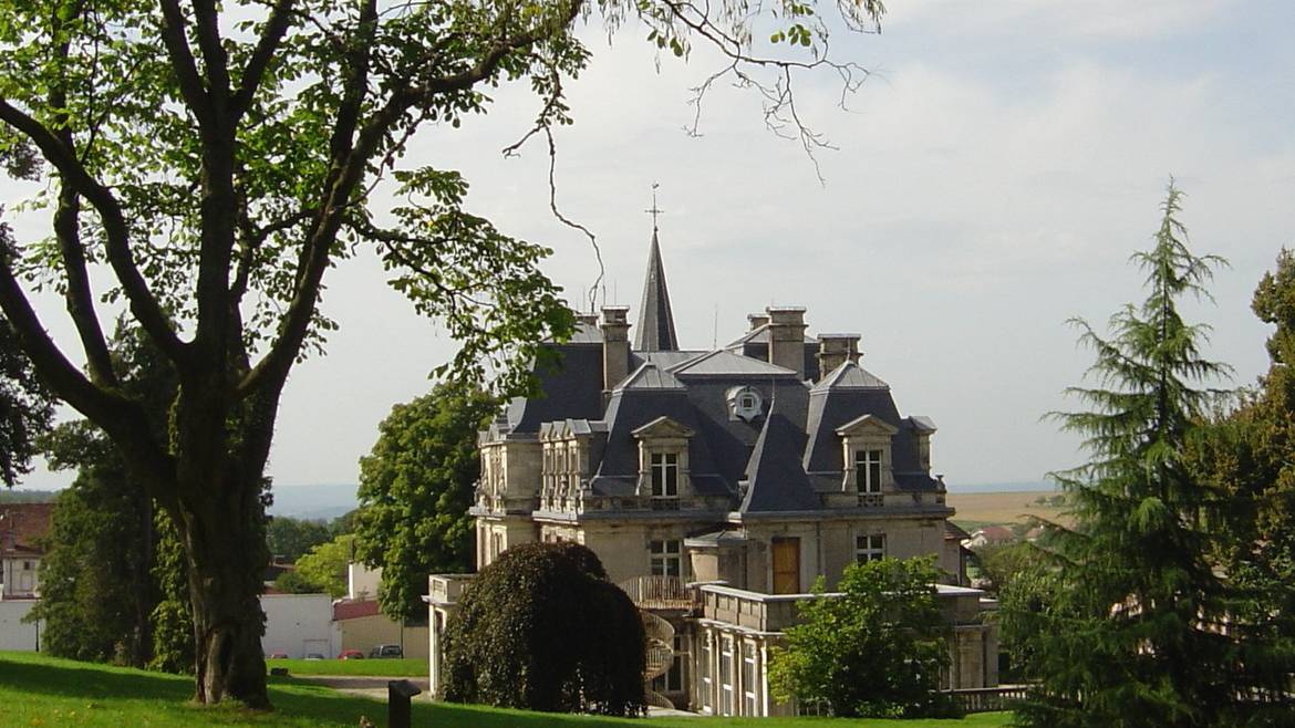 Visit one of the most beautiful town halls in France